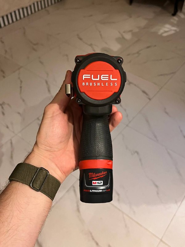 Гайковёрт Milwaukee M12 FUEL 2554 Stubby Wrench 3/8 3