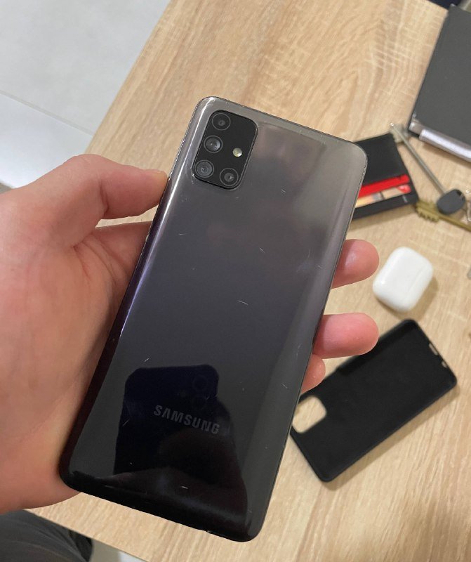 Самсунг М31s смартфон с трещиной на экране 3