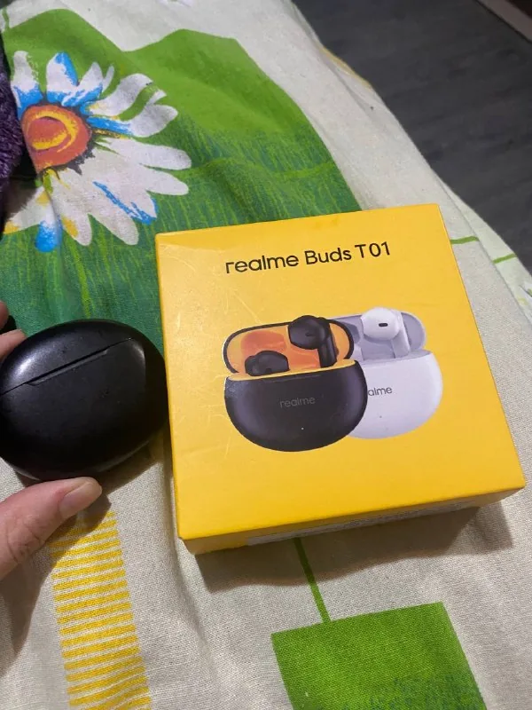 Наушники Realme Buds T01, мазь 1
