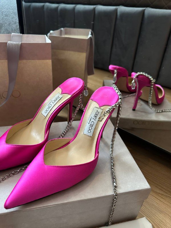 Туфли Jimmy Choo розовые с декором Размер 40