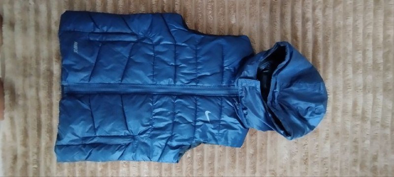 Кроссовки, куртки, жилеты 6