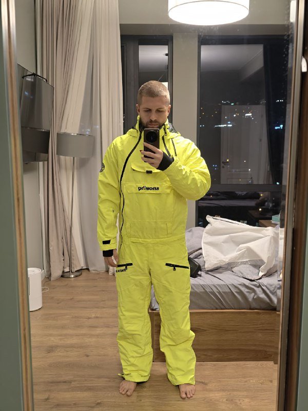 Горнолыжный костюм, маска, балаклава