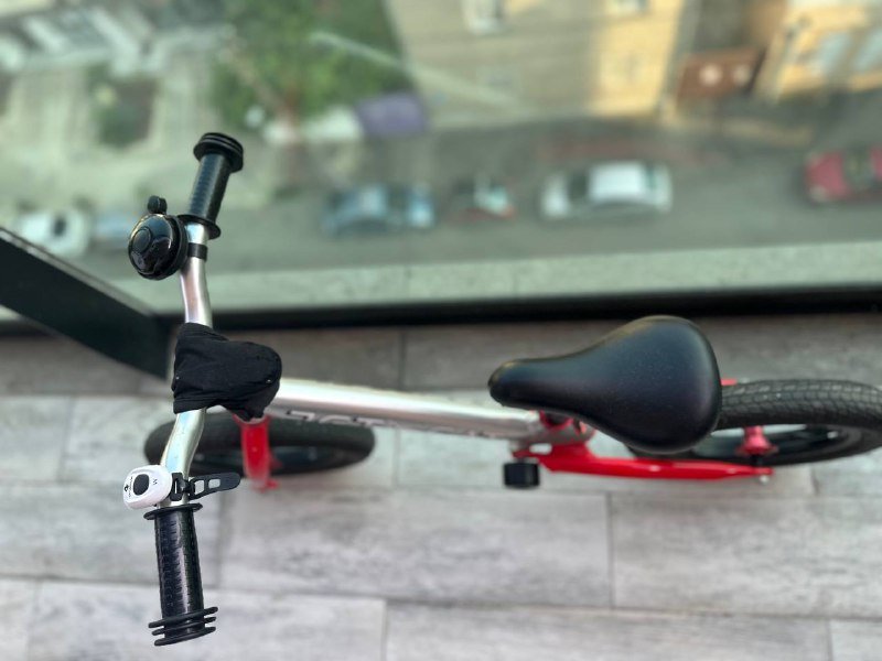 Беговел Jetcat 3