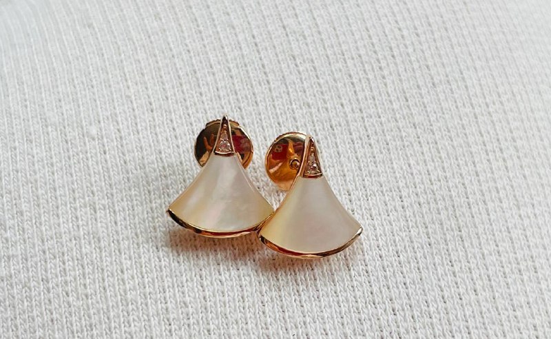 Сережки бижутерия серебро под золото, Bvlgari, Van Cleef& Arpels