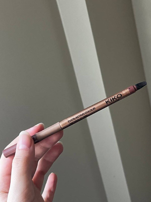 YSL Loveshine Candy Glaze, карандаш Kiko Milano 6
