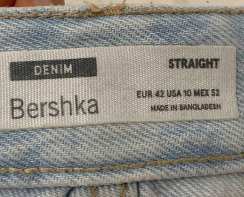 Джинсы BERSHKA прямой крой EUR 42 3