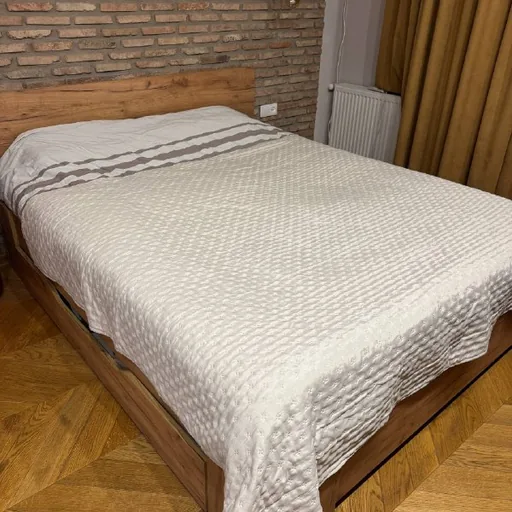 Бежевое покрывало Sinsay 180×200