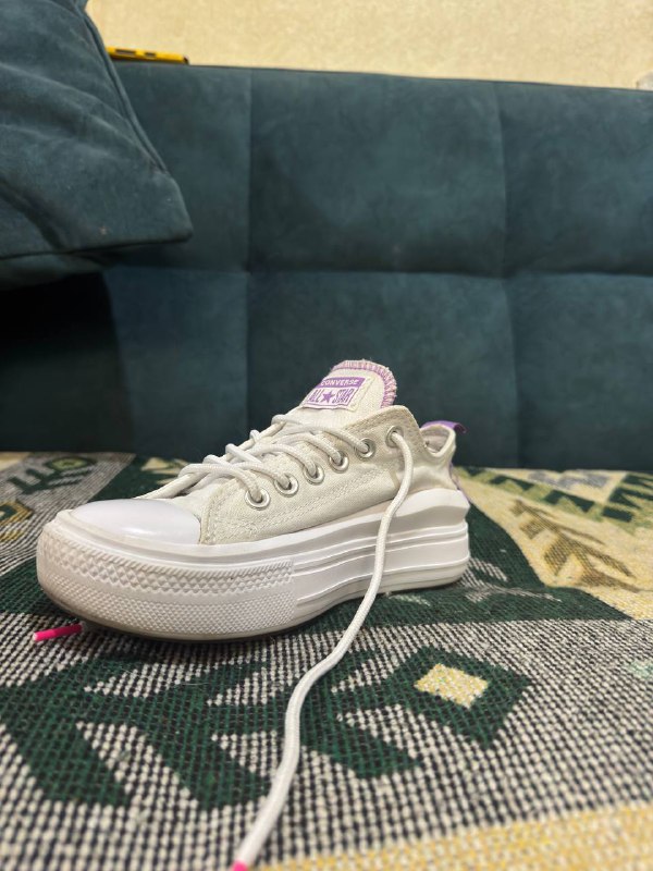 Reebok Club C Extra, Guess Lederboots, Puma Cali, Converse, Puma cilia, Nike air max 95 36 размер 6