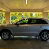Audi Q5 Premium Plus 2