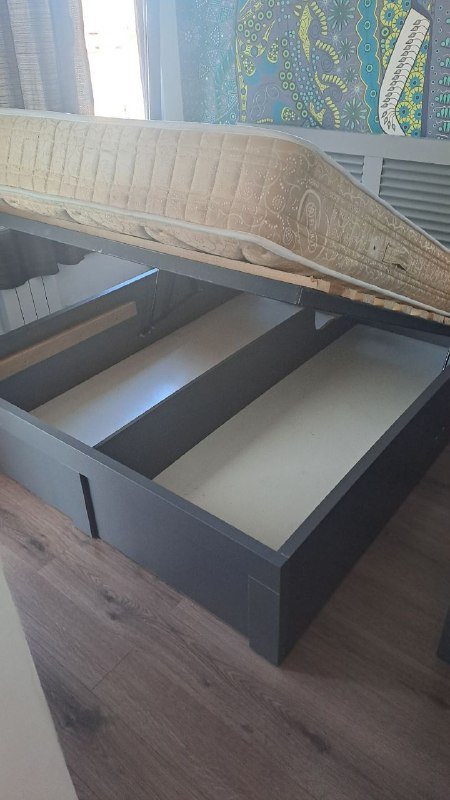 Стол, два дивана, пуф, кровать с матрасом, комод-бар 7