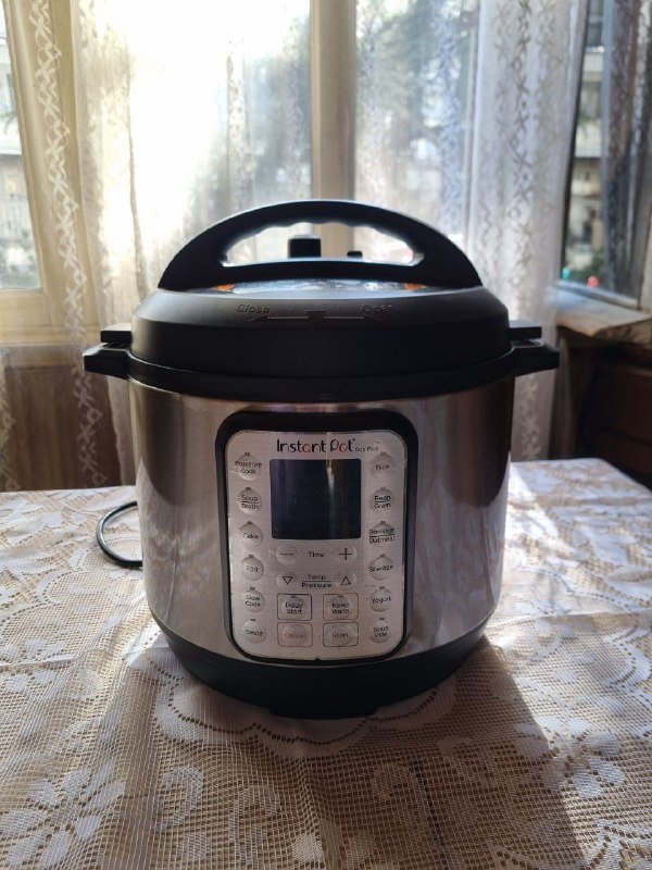 Мультиварка-скороварка Instant Pot DUO Plus 5.7L