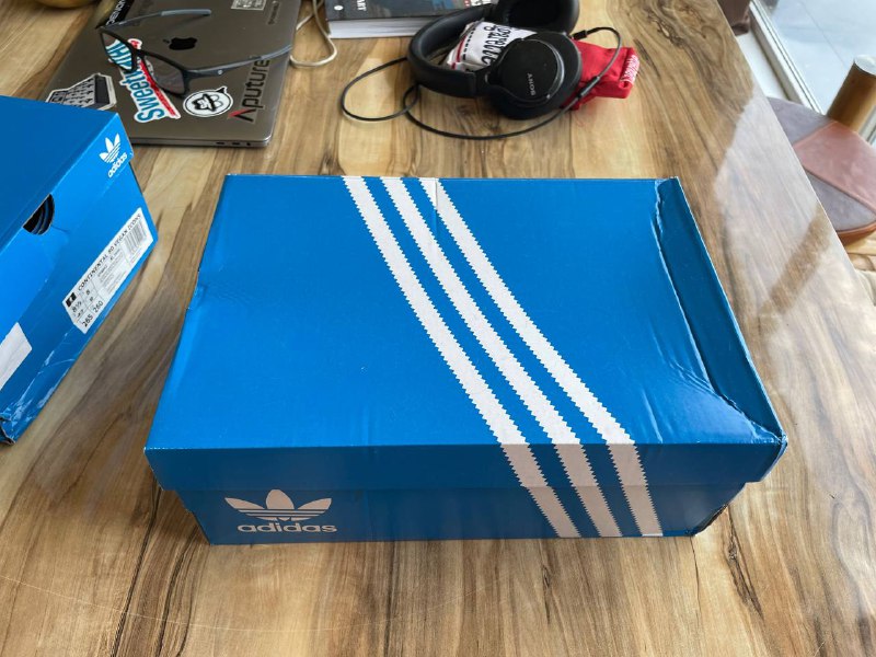 Кроссовки Adidas мужские, женские