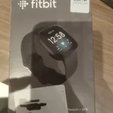 Fitbit Versa 3 2