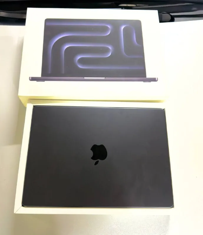 MacBook Pro 14 M4, 16 ГБ, 512 ГБ 1
