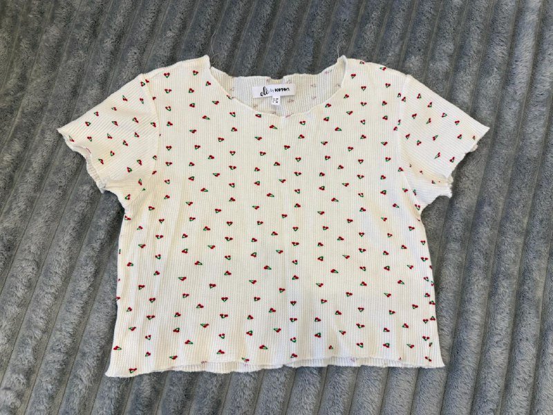 Две женские футболки майки S