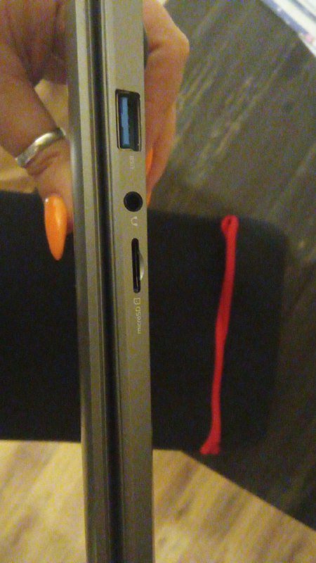 Ноутбук PEAQ 4