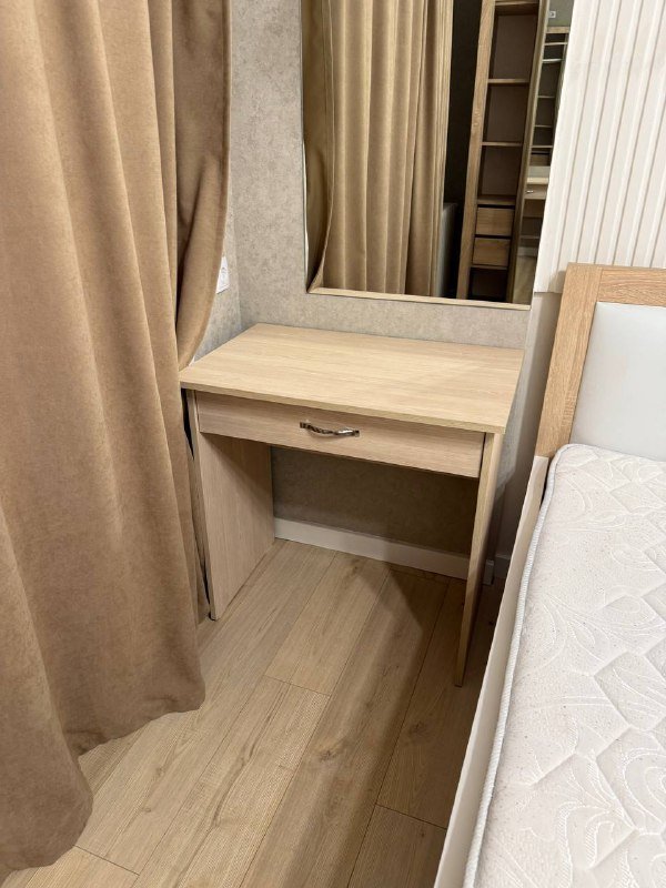 Макияжный столик 2