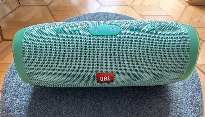 JBL Charge 3 колонка