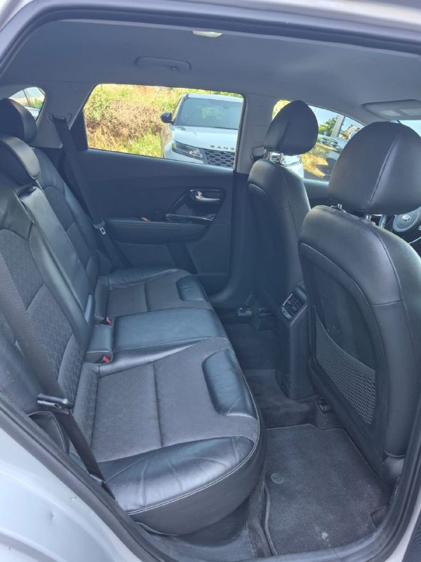 Kia Niro 2017 гибридный, пробег 128784 км 6