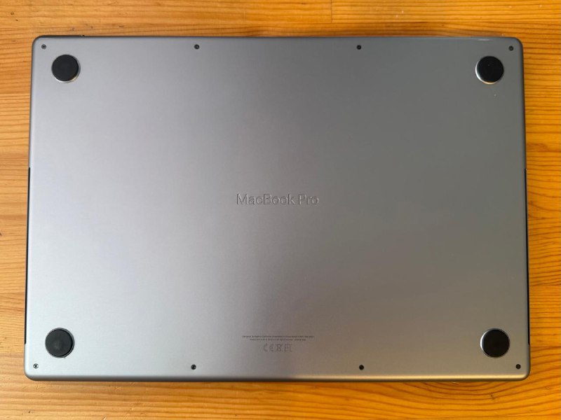 MacBook Pro M1 16 дюймов, 16 GB RAM, 1 TB SSD 3