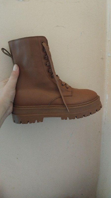 Shoes, size 40