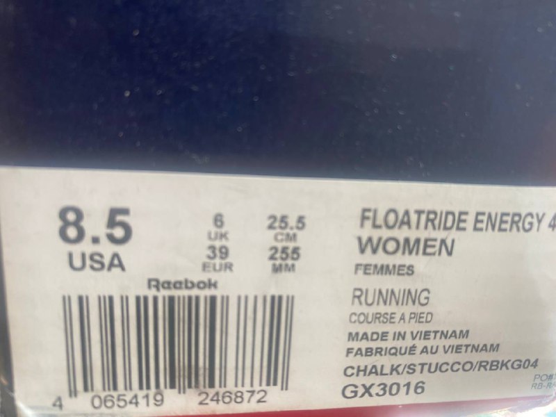 Кроссовки женские Reebok, размер 39 2