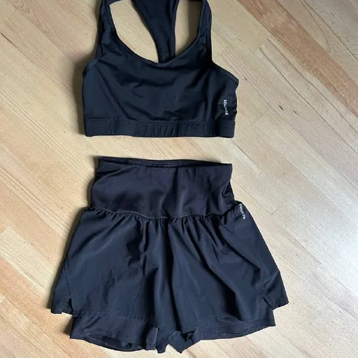 Спортивные топы, леггинсы, тайтсы