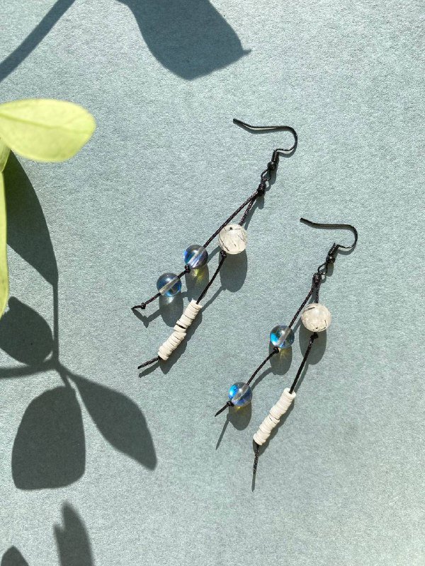 Серьги с натуральным камнем лабрадоритом и каучуком