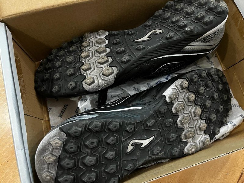 Футбольная кроссовки Joma Aguila 2201 Black Turf 3