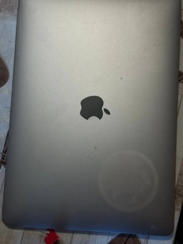 MacBook Pro 1