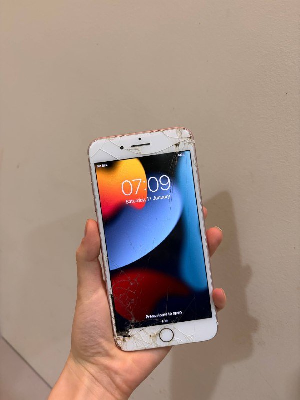 Moto e13 и iPhone 7+ с повреждёнными экранами 4