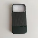 Чехлы на iPhone 17 и iPhone 17 Pro 2