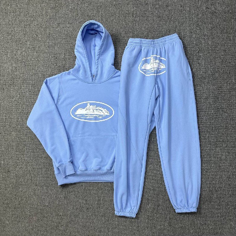 Толстовки и спортивные костюмы мужские 9