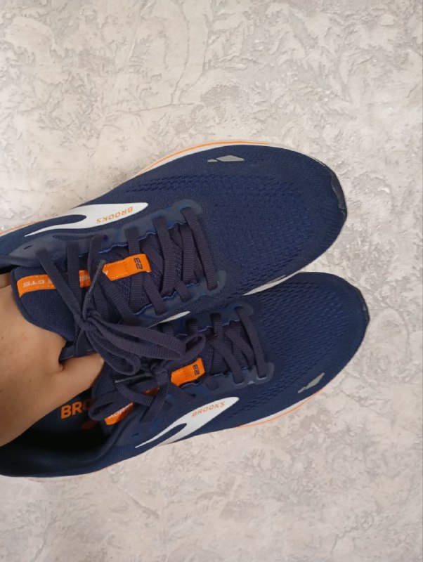 Кроссовки Brooks размер 44 3