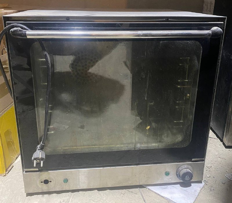 Духовой шкаф, винный холодильник, посудомоечная машина