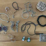 Бижутерия, броши, серьги, браслет, подвески 1