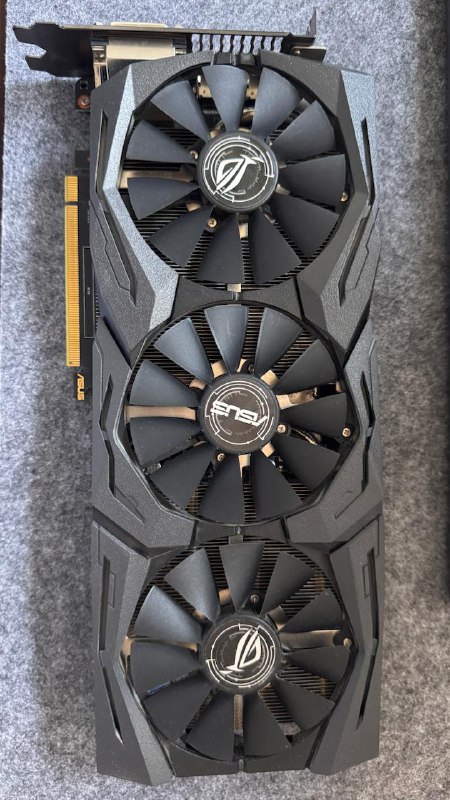 материнская плата ASUS, процессор Intel i7, видеокарта GTX1060ti, блок питания AeroCool, системный блок 4