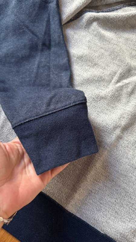 Костюм Uniqlo, футболка Sportmax code 5