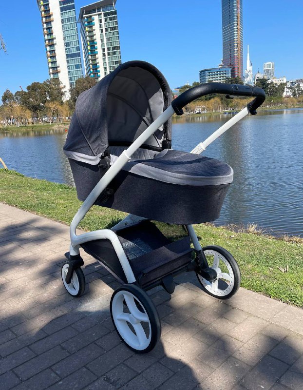 Коляска 4BABY COSMO 2в1 с блоками и москитной сеткой 5