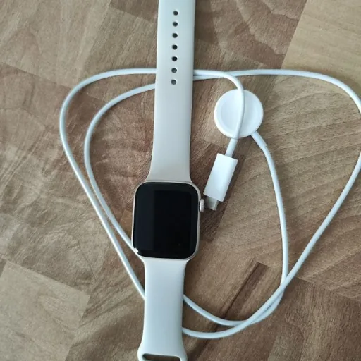Часы Apple Watch SE 2, Casio Edifice, Vacheron Constantin
