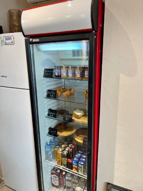 Стеклянные полки для холодильника с металлической полкой