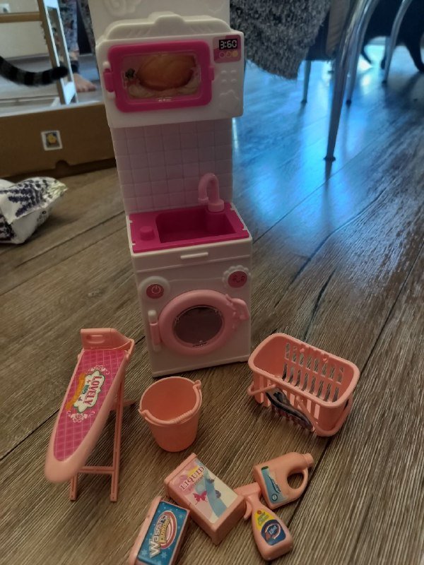 Домик для кукол с мебелью, куклой, одеждой и питомцами 4