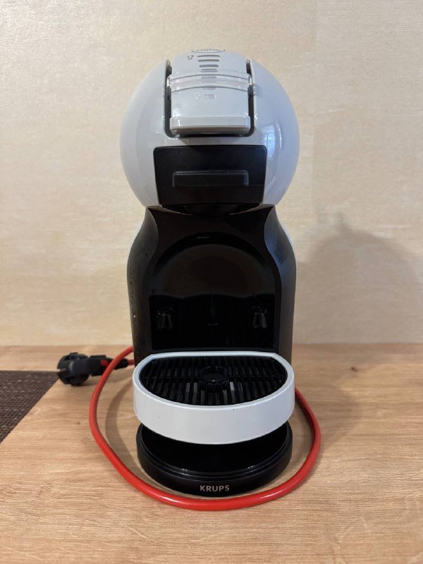 Капсульная кофемашина Nescafe Dolce Gusto Crups, тостер