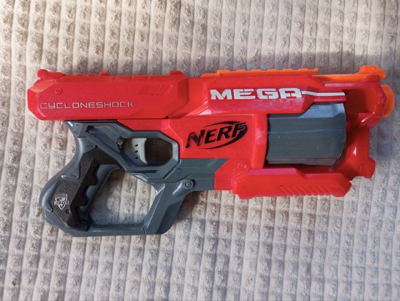 Радио-няня, Кроватка, держатель для стакана, Конструктор, Эргорюкзак, Трек Хот Вилс, Домик, набор для купания, Тележка, Пистолет Нерф, Паркинг, Развивающая игрушка 5