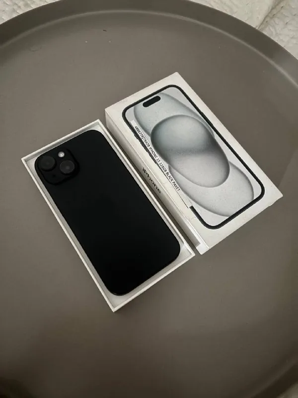 iPhone 15 Black 128GB 1