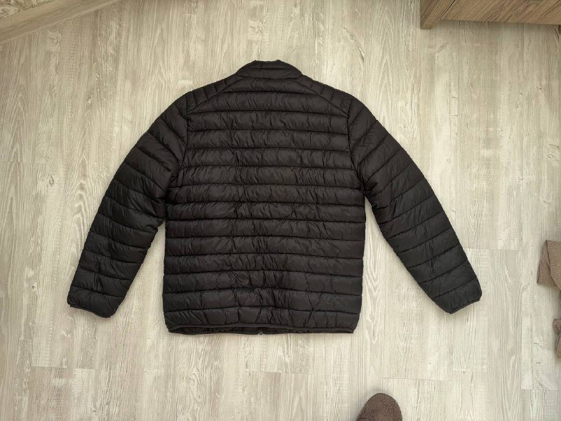Мужская куртка размер L