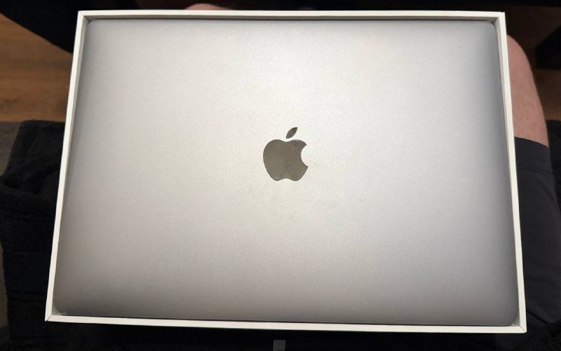 MacBook Air 2020 M1 8GB 256GB серый 13 дюймов