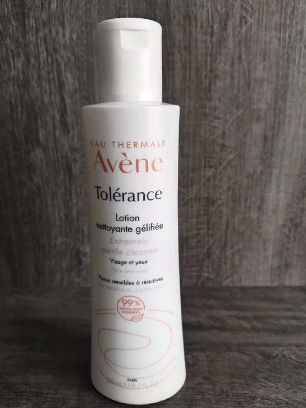 Avene очищающий гель для лица 1