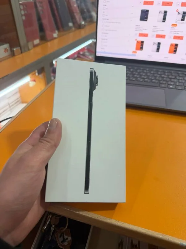 iPhone Air 1