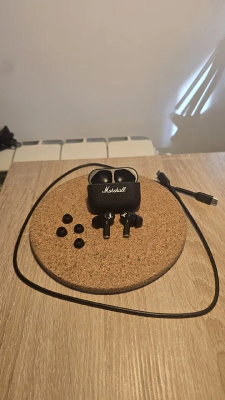 Marshall Motif II ANC, Galaxy Buds 3 Pro 1